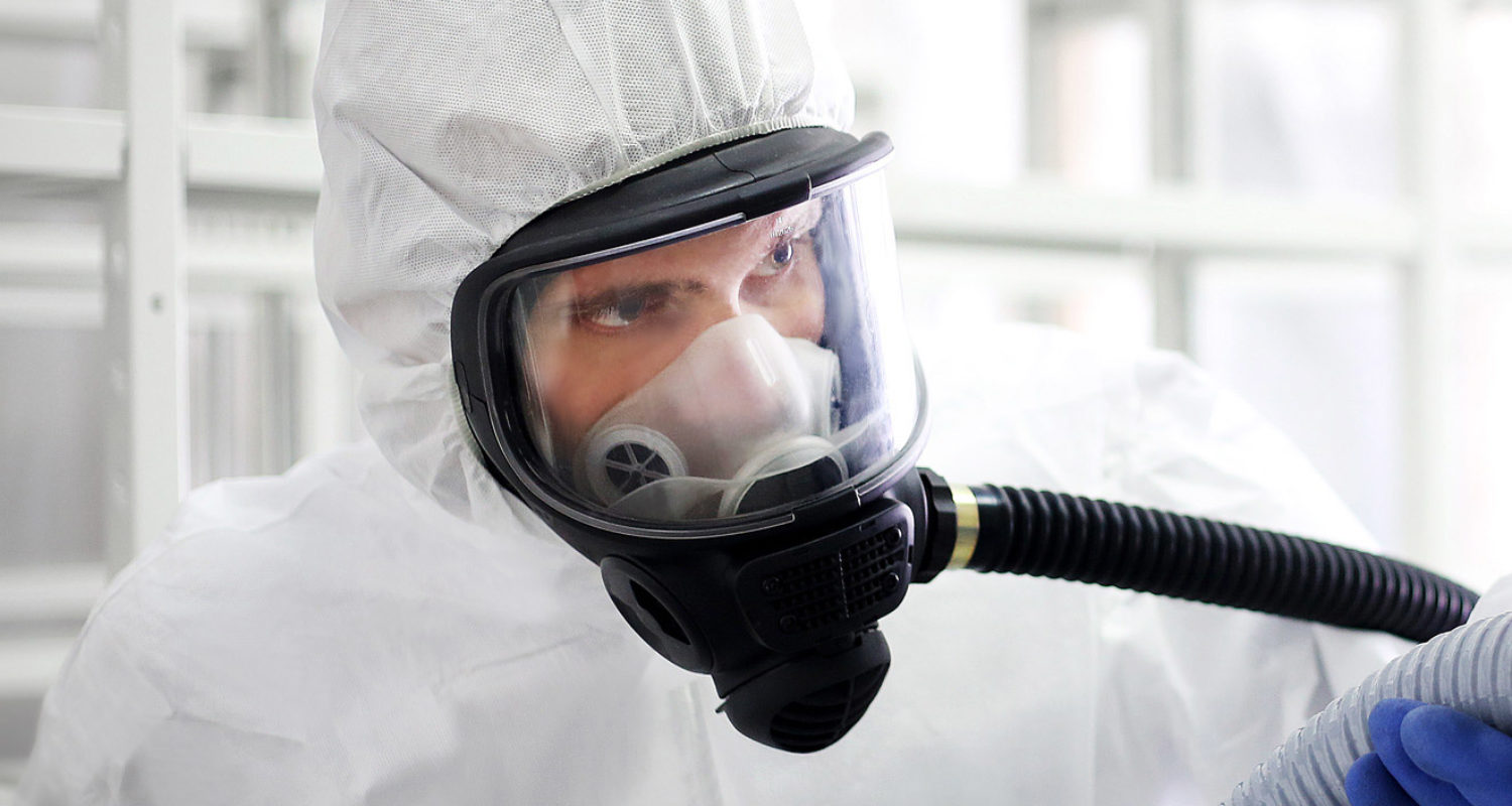 Kun ammattilainen suorittaa esimerkiksi irtaimiston puhdistamisen, se on pikkutarkkaa työtä, joka suoritetaan aseptisesti ja huolellisesti, luokitelluilla työvälineillä ja henkilöt oikein suojattuina.